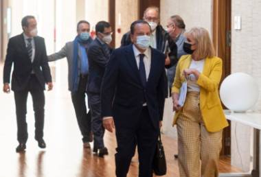 Los miembros del Consejo llegan a las Cortes